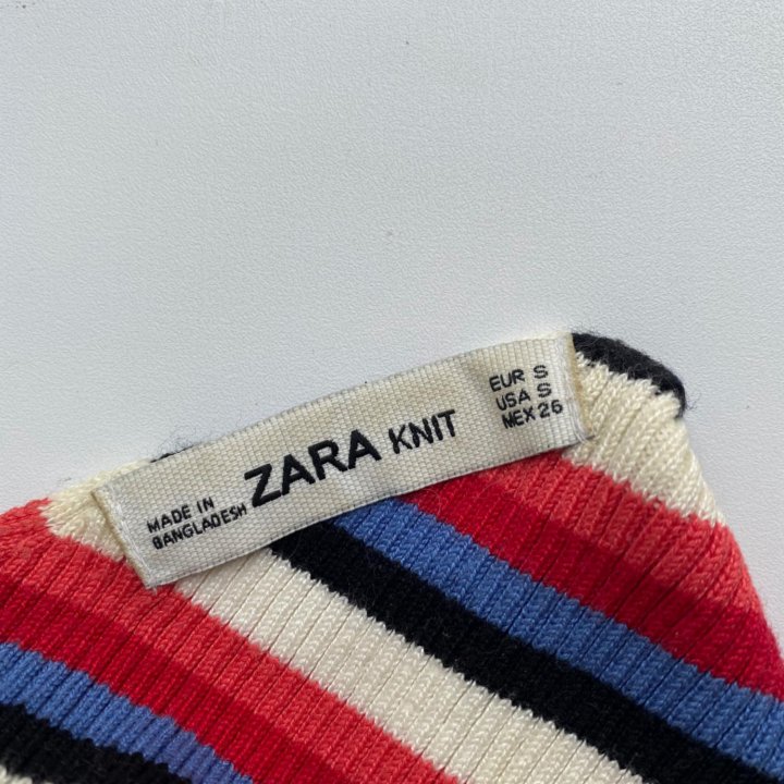 Платье Zara