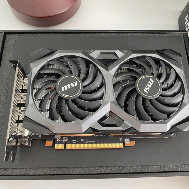 Видеокарта AMD RX6600 XT 8gb