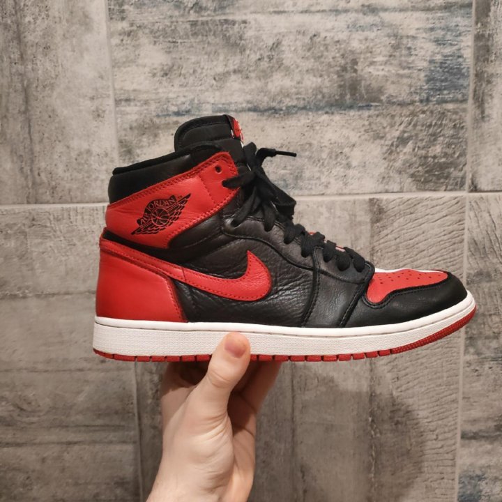 Air jordan 1 high homage to home 11