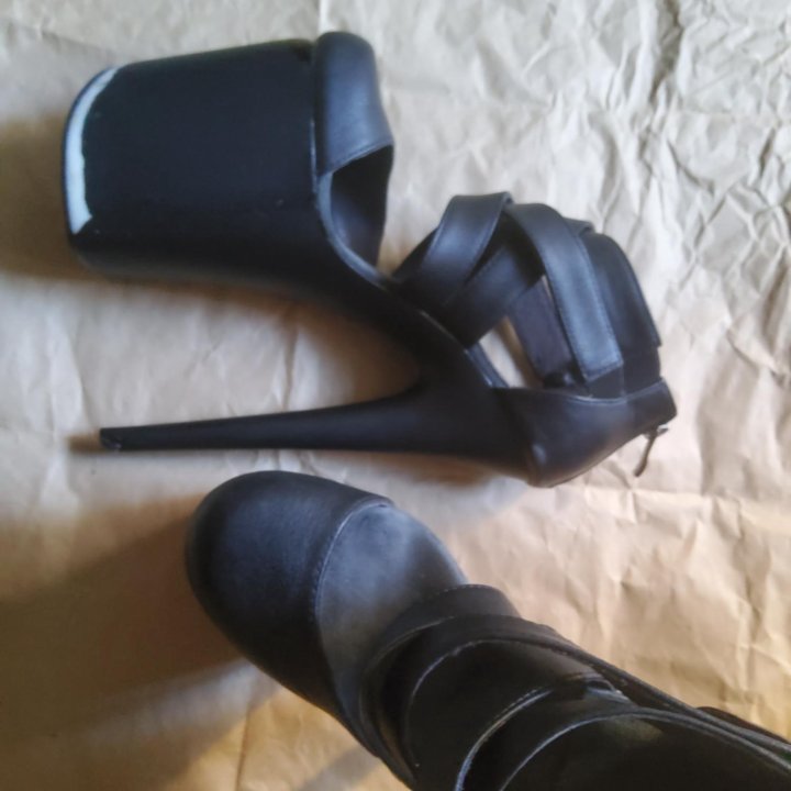 Стрипы тройки черные