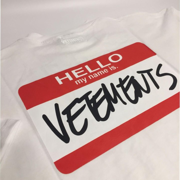 Футболка Vetements