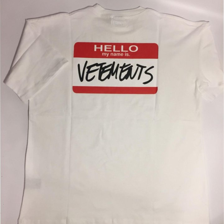 Футболка Vetements