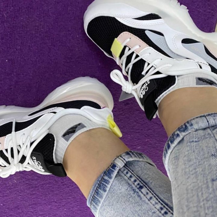 Кроссовки strobbs