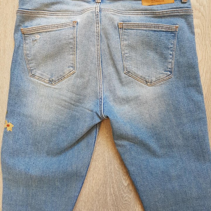 Джинсы Zara Basic Denim
