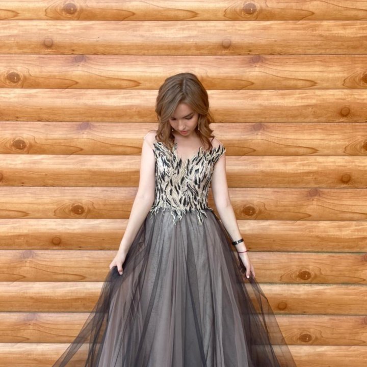 Платье вечернее