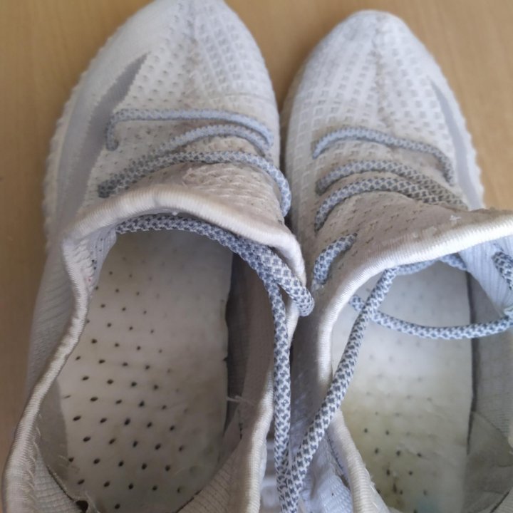 Кроссовки раз 38