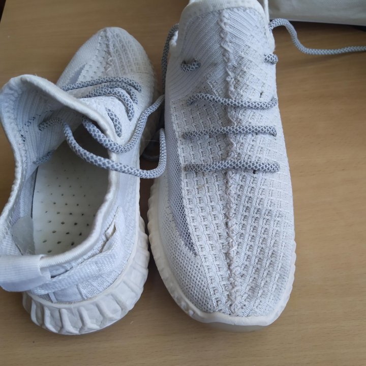 Кроссовки раз 38