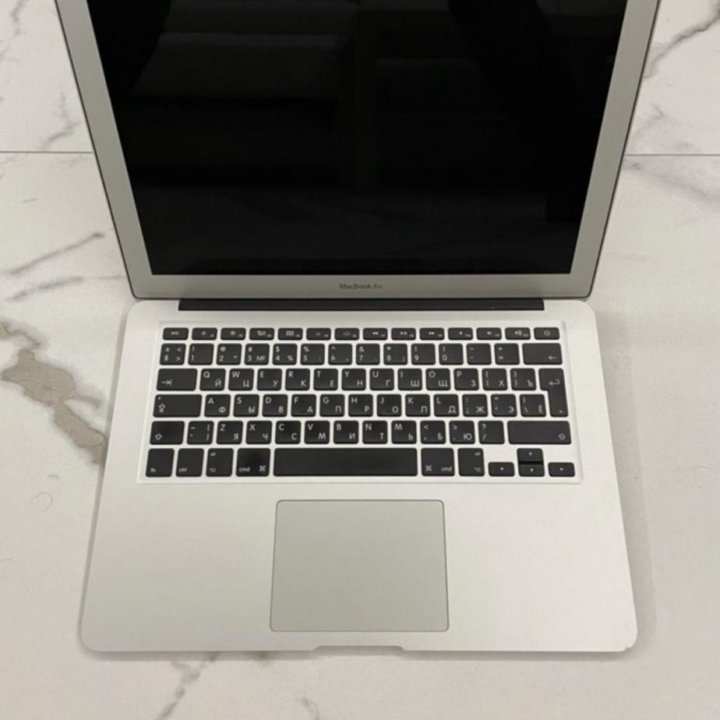 Apple MacBook Air 13 2017 SSD128гб