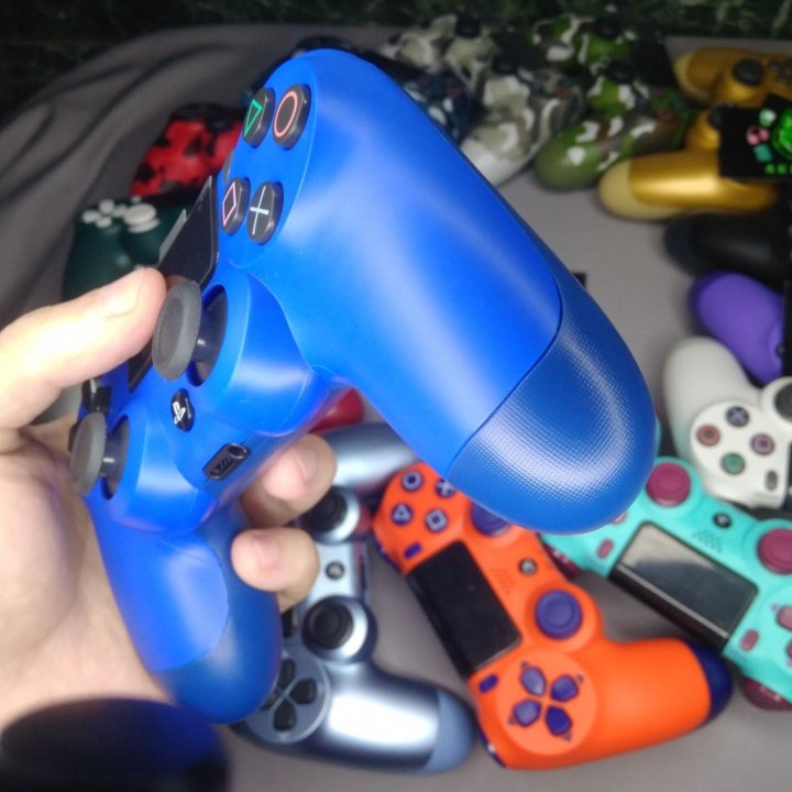 ГеймпадDualShock 4