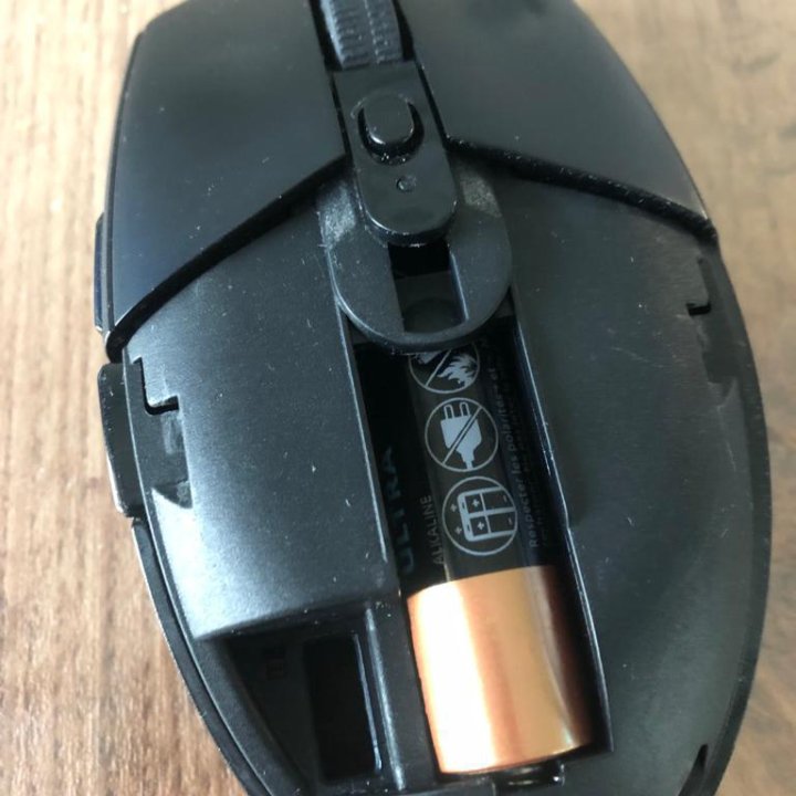 Logitech g305