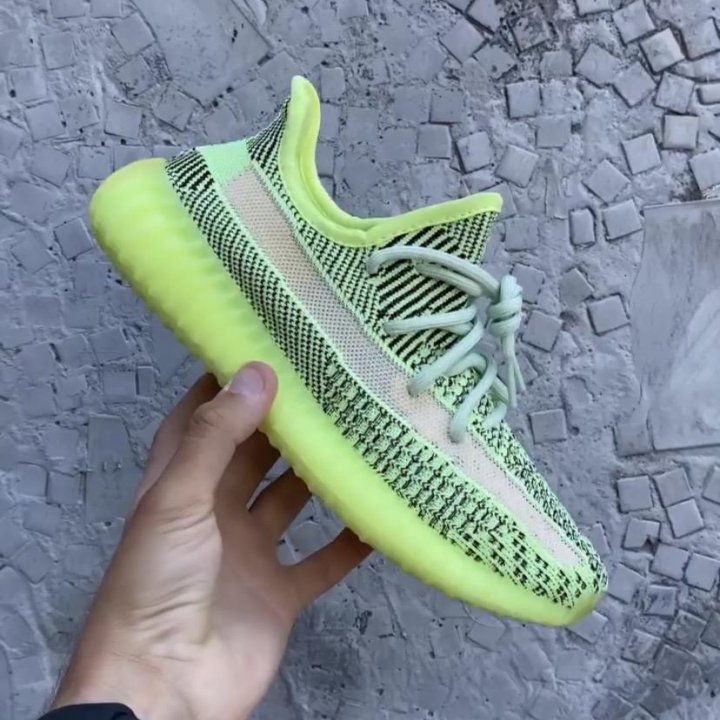 Кроссовки Adidas Yeezy Boost 350