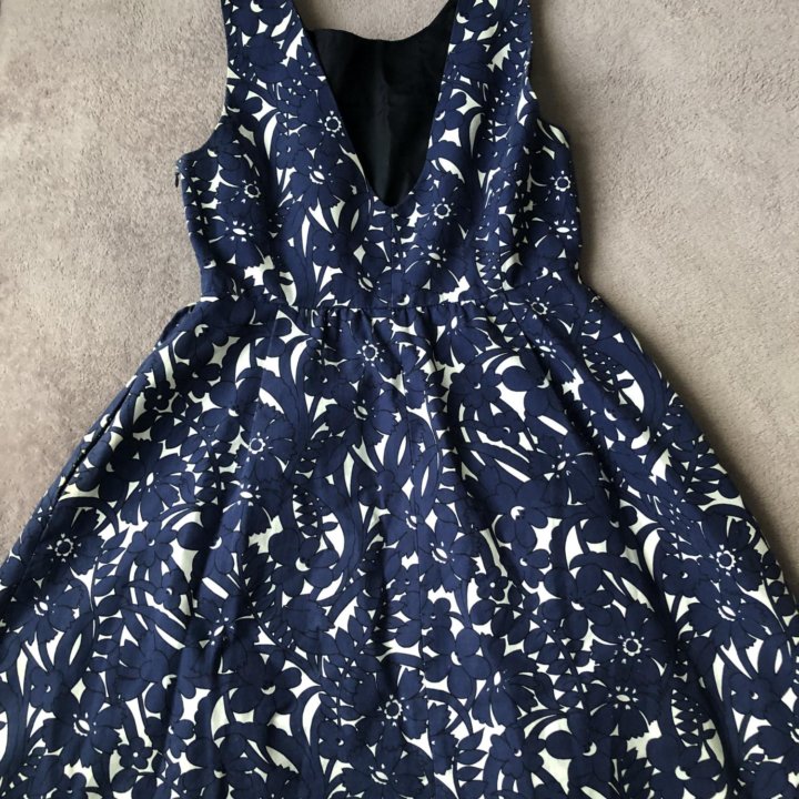 Женское летнее платье Zara 42-44 размер