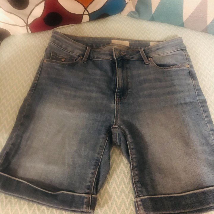 Джинсовые шорты