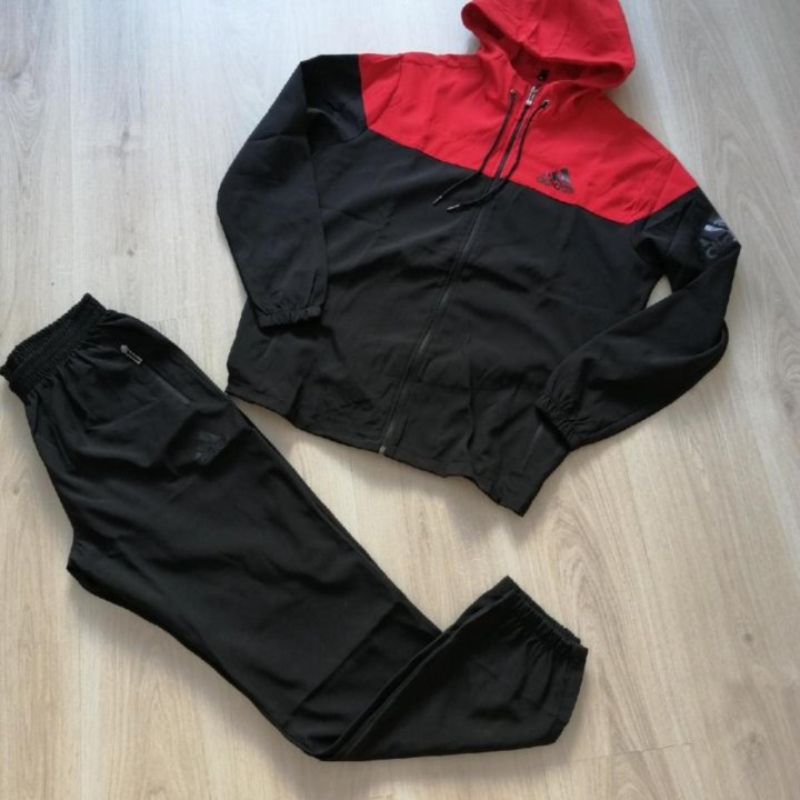 Спортивный костюм новый Adidas р.50