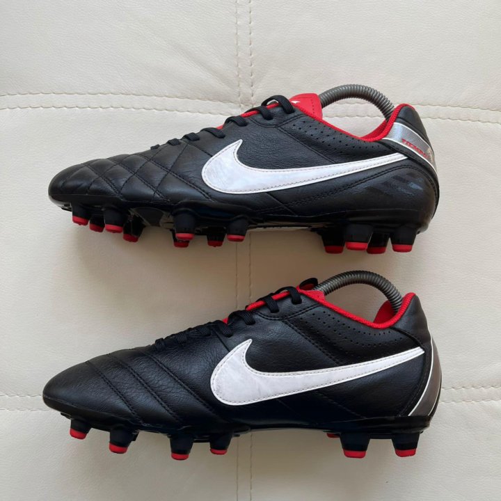 US 7 / Nike Tiempo/ бутсы