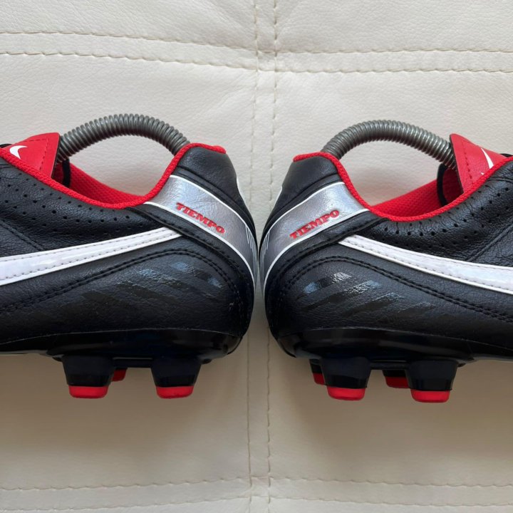 US 7 / Nike Tiempo/ бутсы