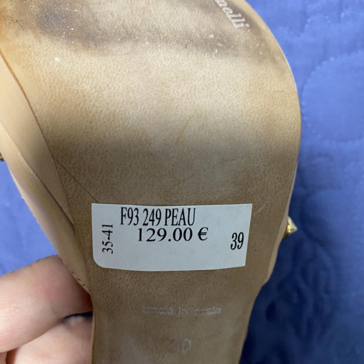 Босоножки Minelli