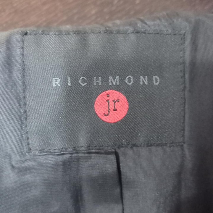 Продам эксклюзивное пальто RICHMOND