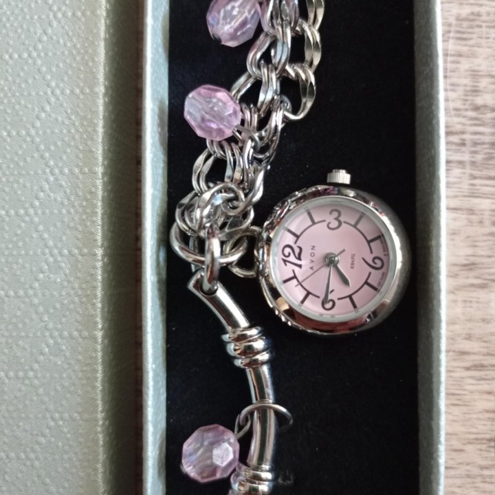 Часы-браслет