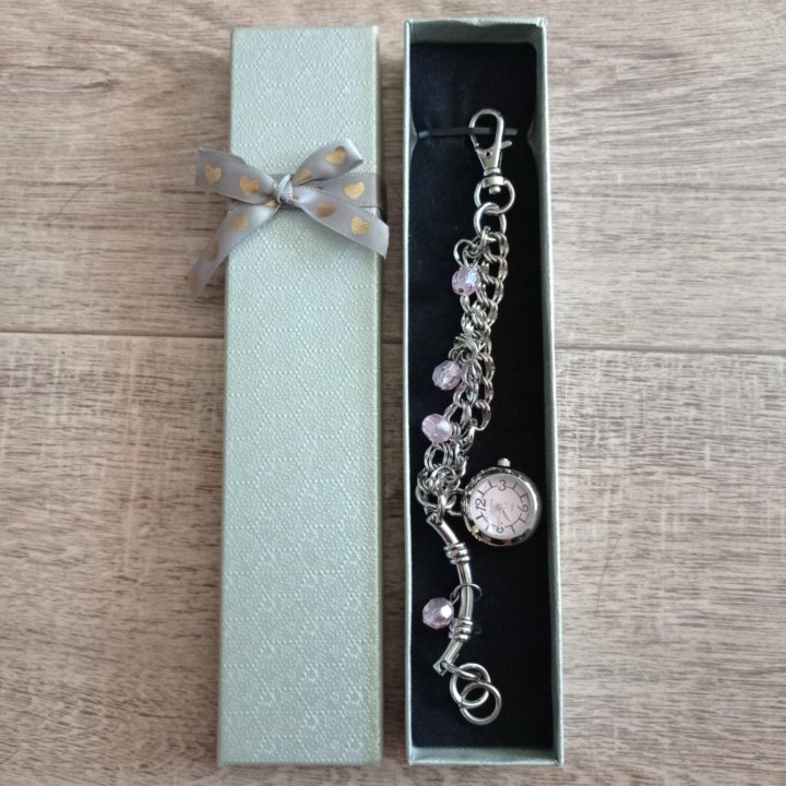 Часы-браслет