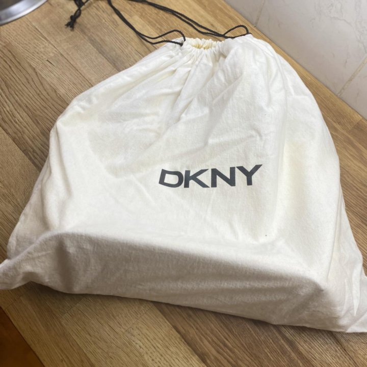 Сумка DKNY