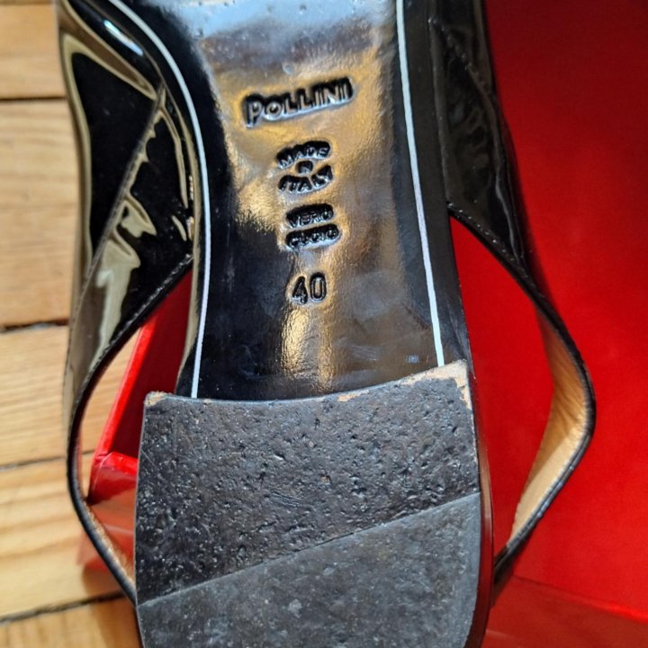 Босоножки Pollini