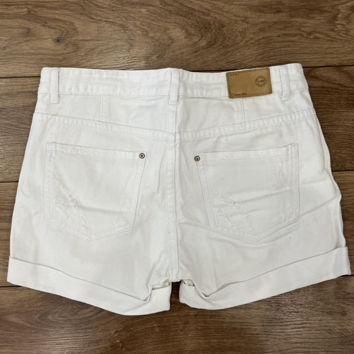 Шорты Zara
