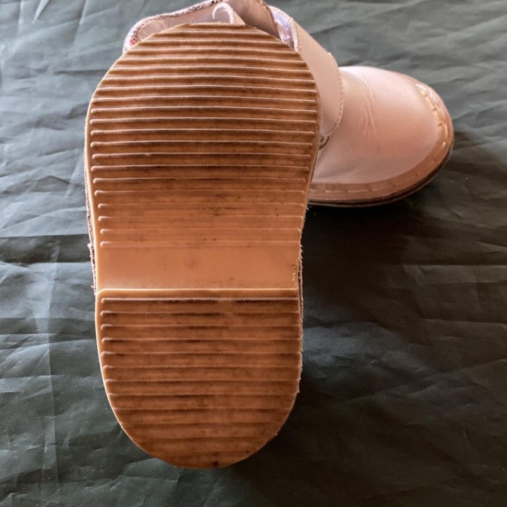 Ботинки для девочки