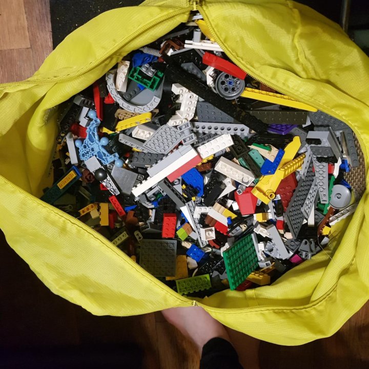 Сумка с лего.