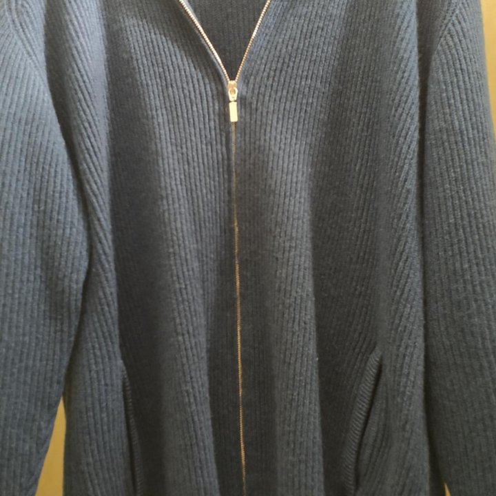 Джемпер Brioni.