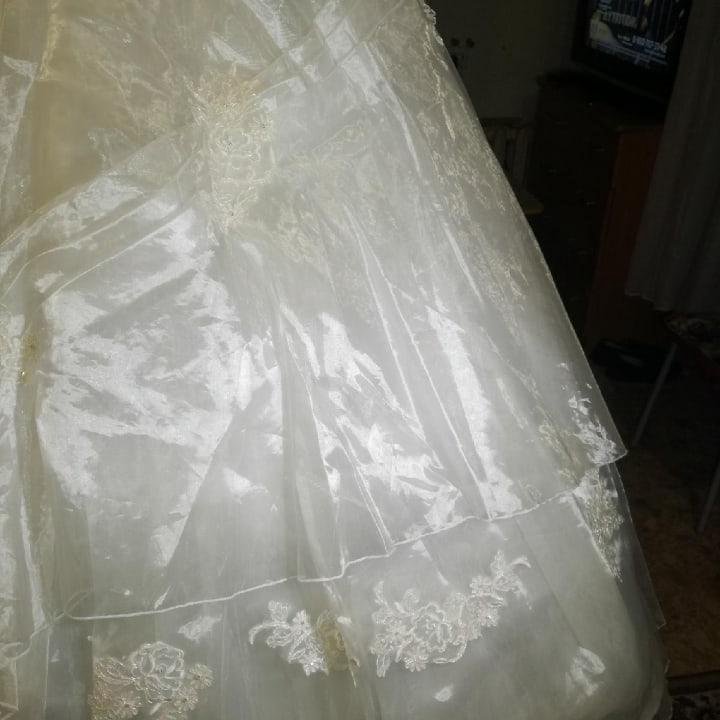 Свадебное платье. Полностью новое!!
