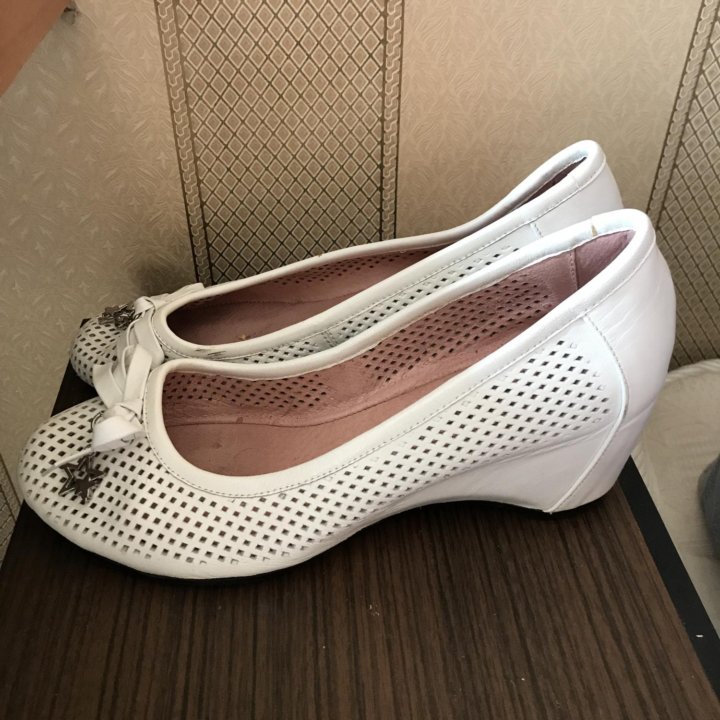 Туфли 38 размер basconi