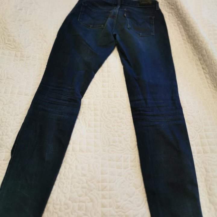 Джинсы levi's mid rise skinny размер 42-44