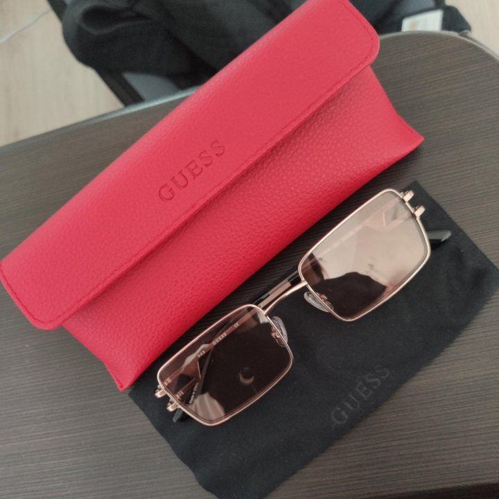 Очки GUESS оригинал