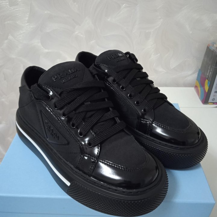 Кеды на платформе ПРАДА