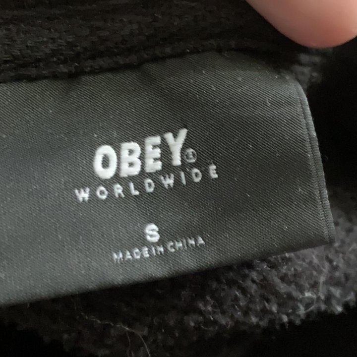 obey worldwide hoodie (S)