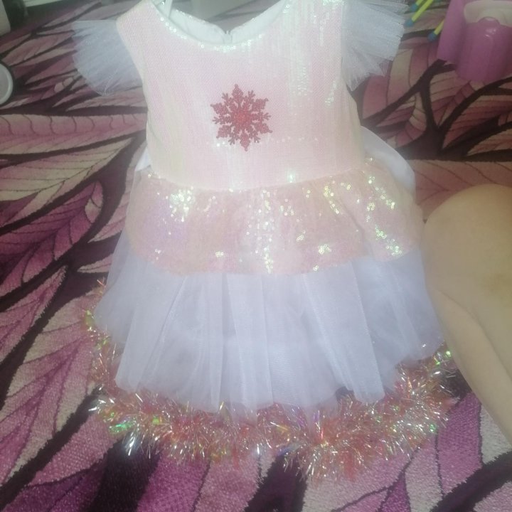 Нарядное платишко на девочку