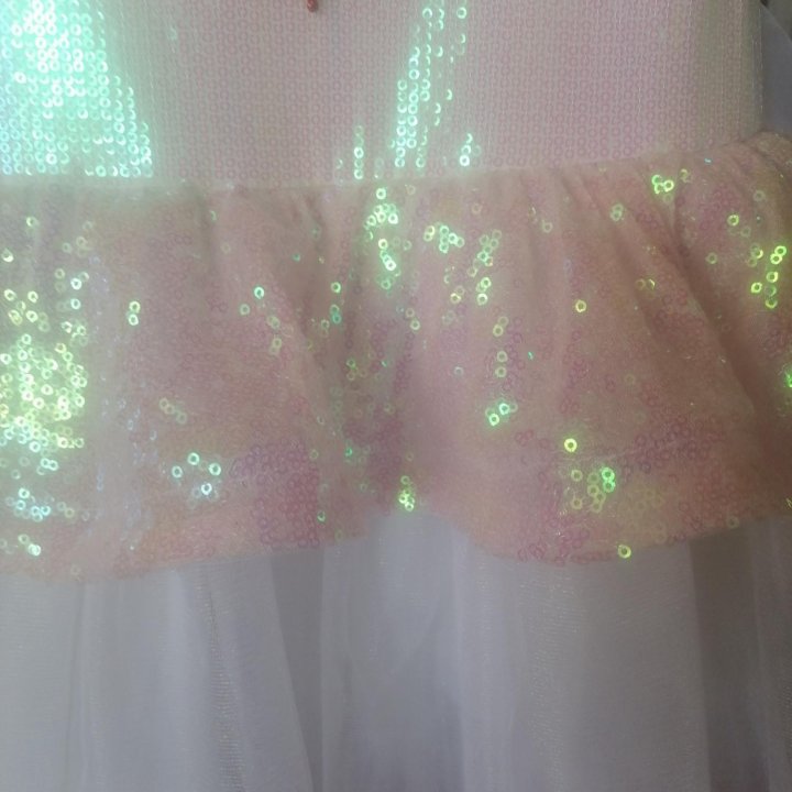 Нарядное платишко на девочку