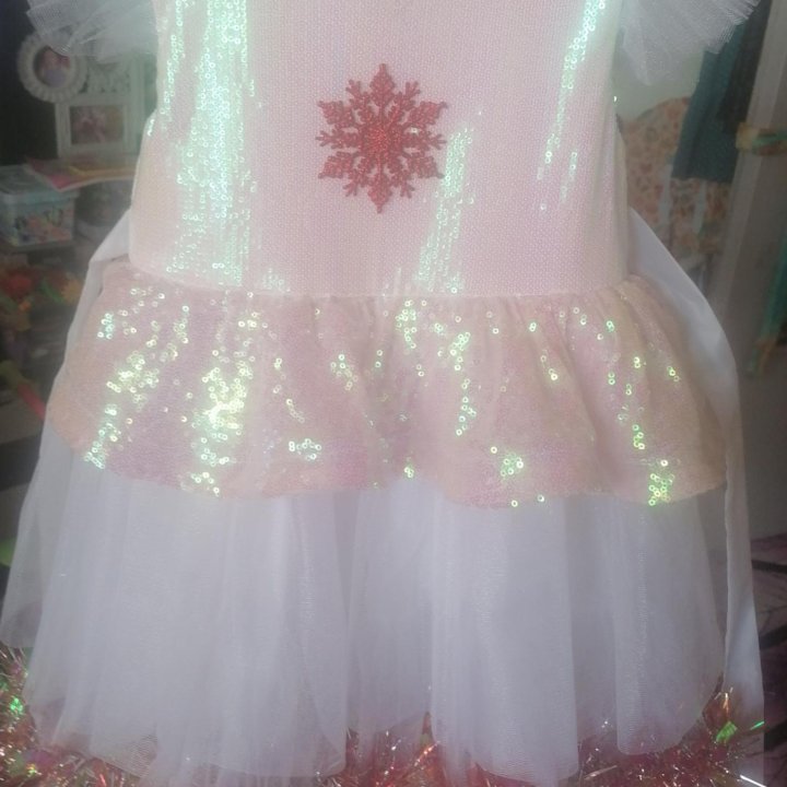 Нарядное платишко на девочку