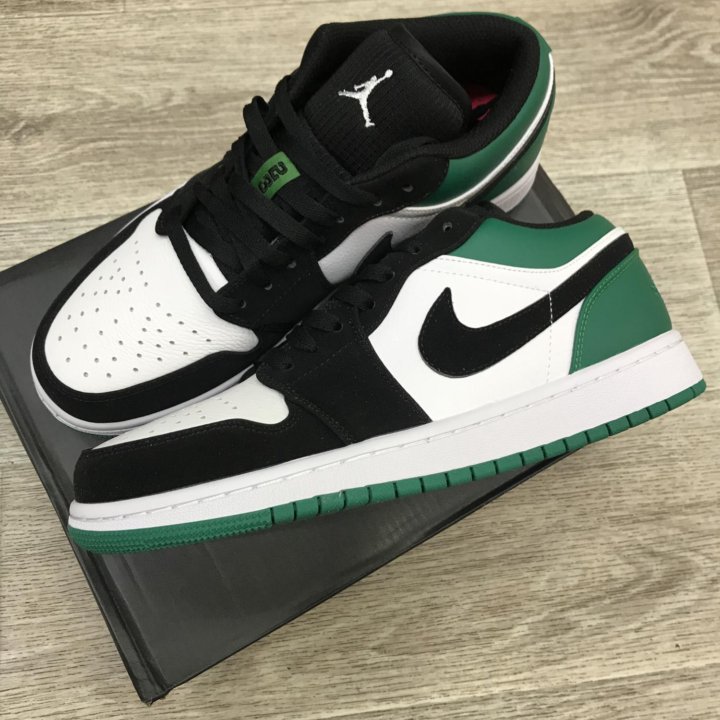 Кроссовки Nike Air Jordan 1 Mystic Green