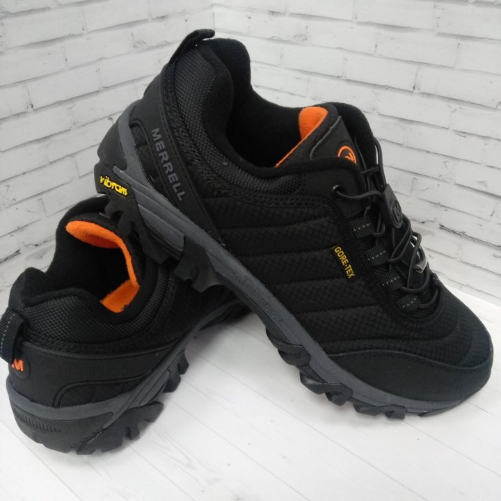 Утеплённые кроссовки Merrell