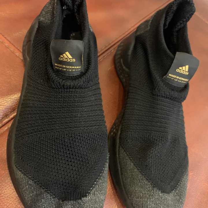 Кроссовки Adidas