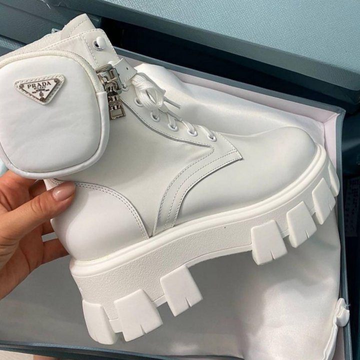 Ботинки Prada