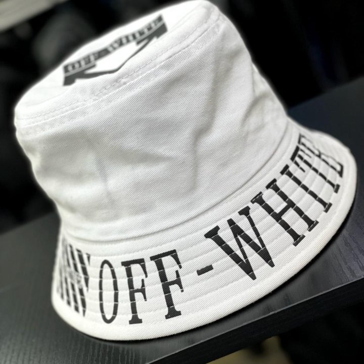 Панамы Off-white