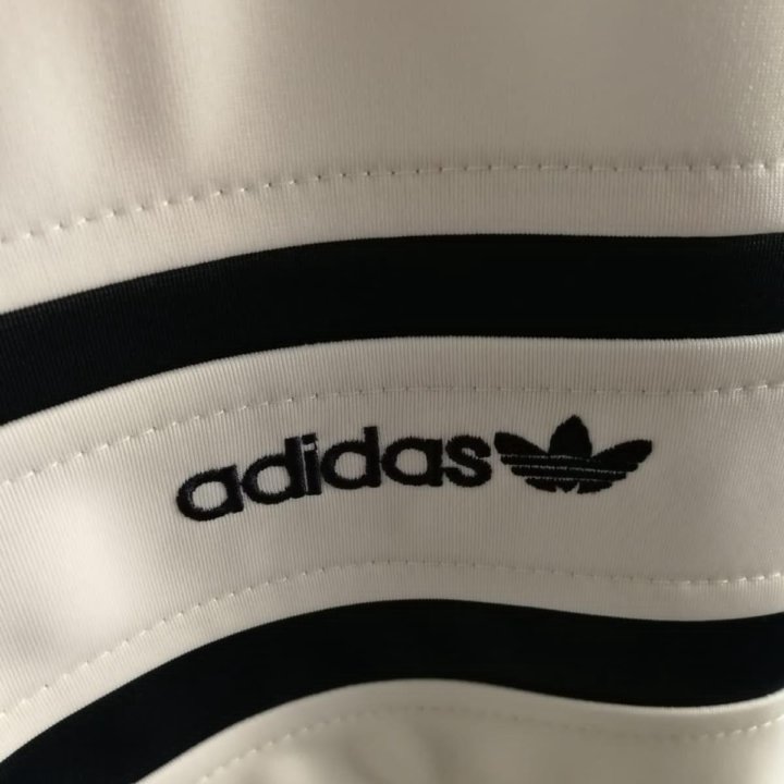 Костюм спортивный adidas 