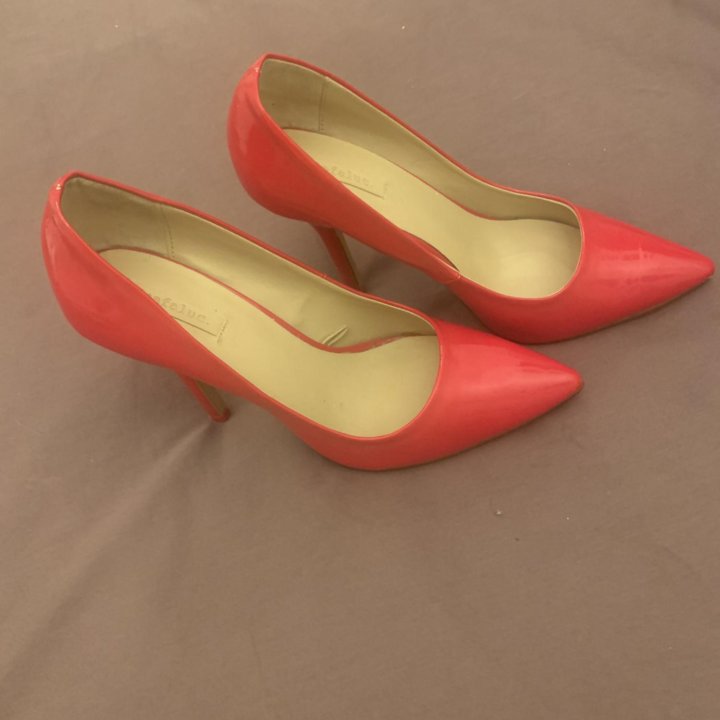 Туфли -лодочки