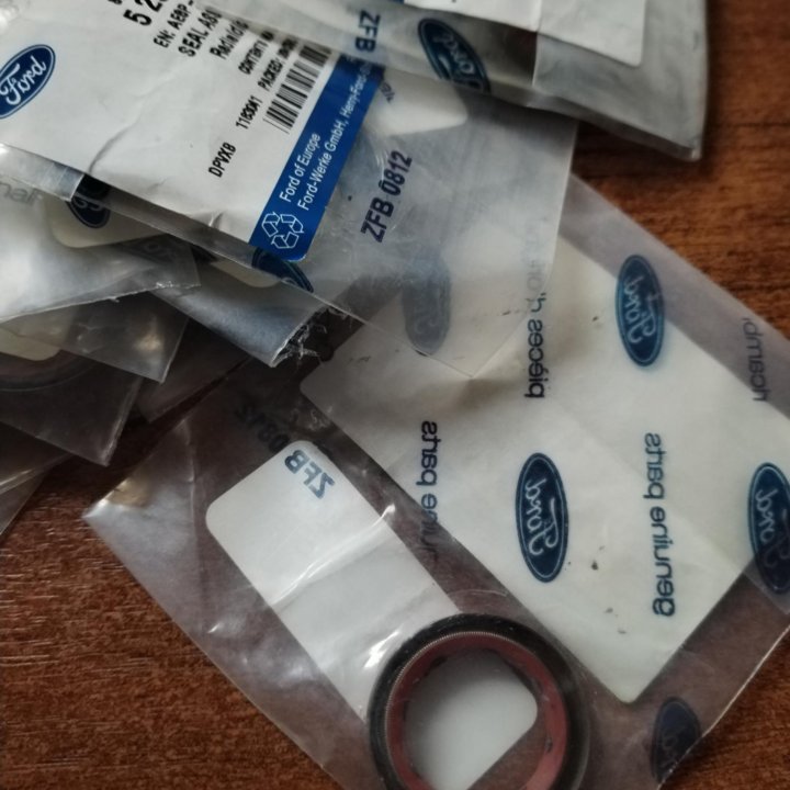 Сальник первичного вала кпп Ford 5297670 в Москве, цена 1 000 руб ...