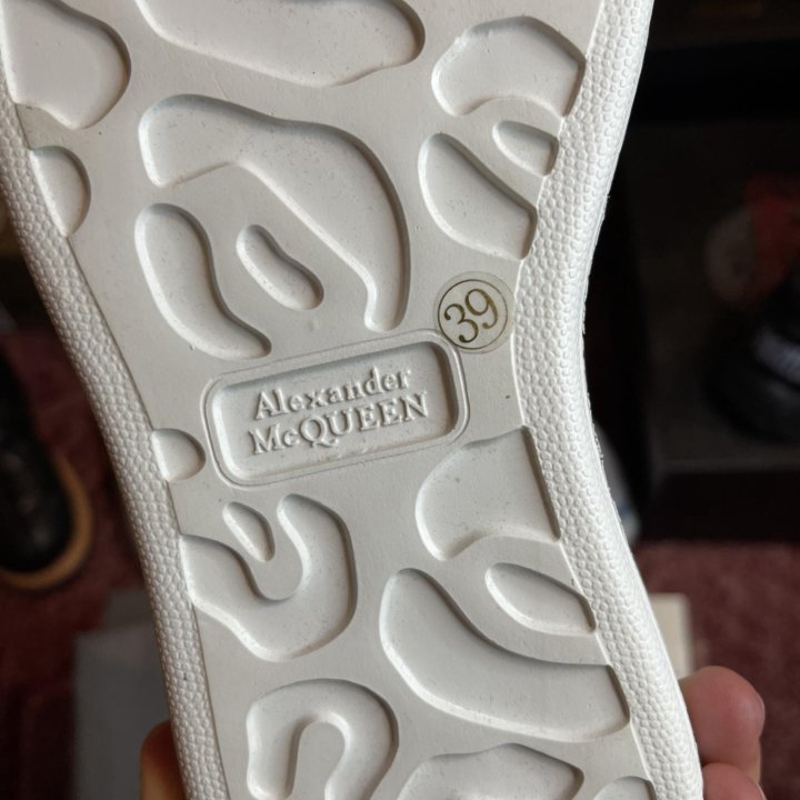 Кроссовки McQueen