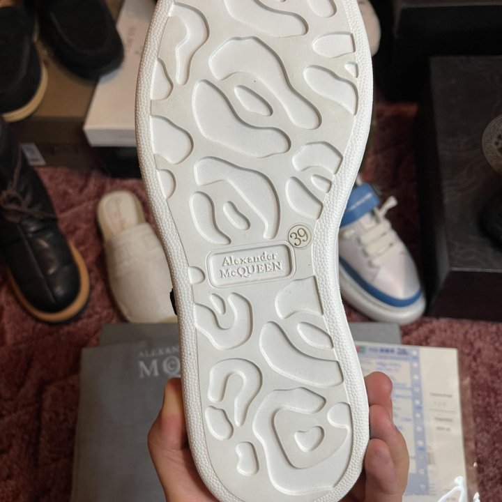 Кроссовки McQueen