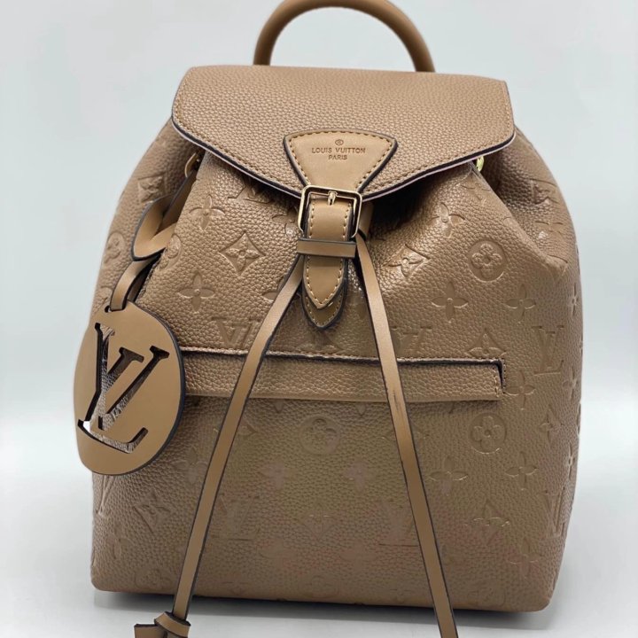 Рюкзаки LOUIS VUITTON ????